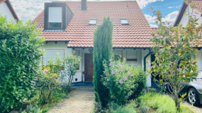 Gästezimmer Sabine Da Fragen der Gäste in diesem System leider erst NACH der Buchung beantwortet werden können, bitte bereits bei Buchung die Handynummer angeben, damit ich ihr Anliegen telefonisch be